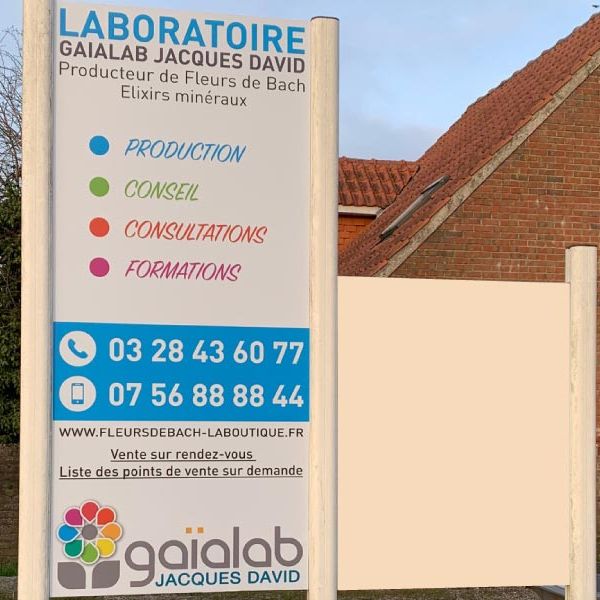 Signalétique grand format imprimée en 2 400 PPP, imprimerie à Lille